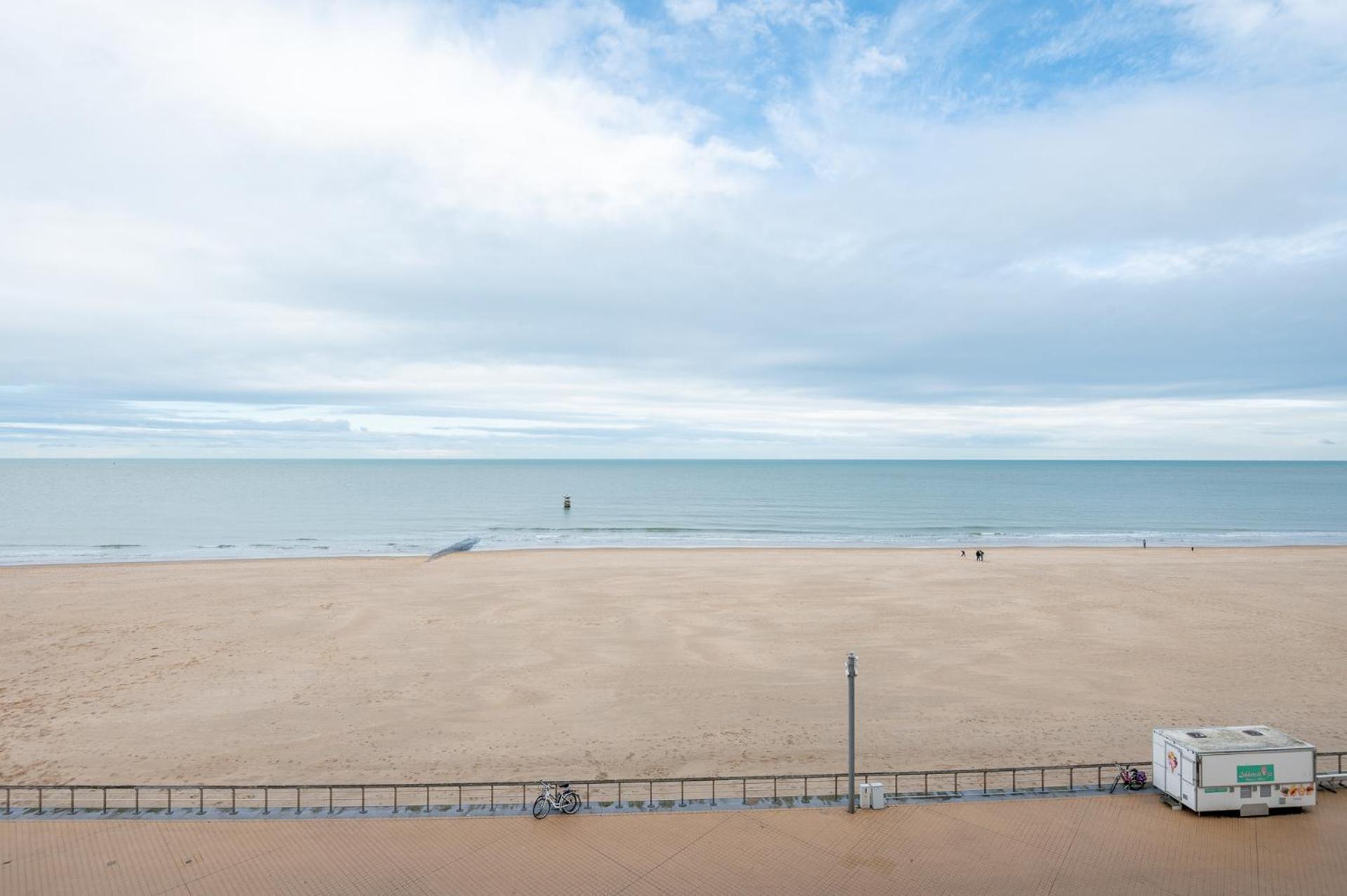 Eliza - Luxurious Apartment With Stunning Sea Views Остенде Экстерьер фото