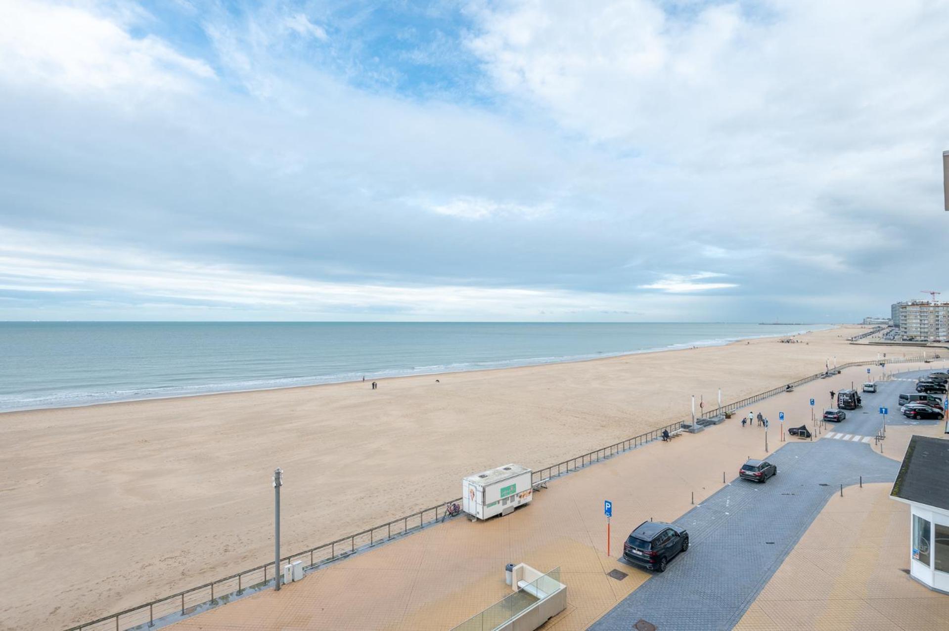 Eliza - Luxurious Apartment With Stunning Sea Views Остенде Экстерьер фото