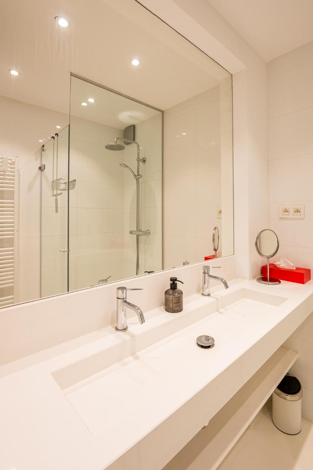 Eliza - Luxurious Apartment With Stunning Sea Views Остенде Экстерьер фото