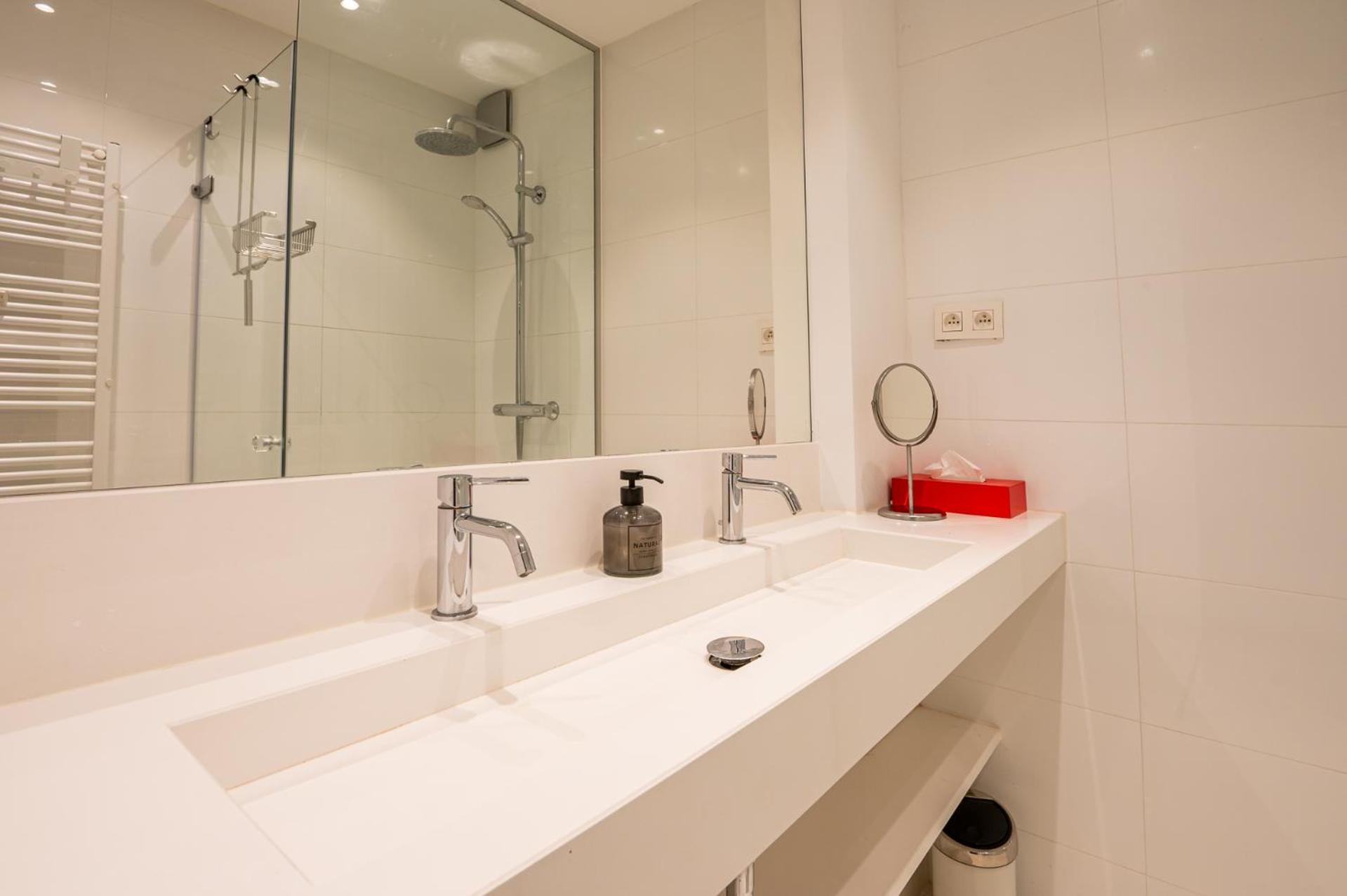 Eliza - Luxurious Apartment With Stunning Sea Views Остенде Экстерьер фото