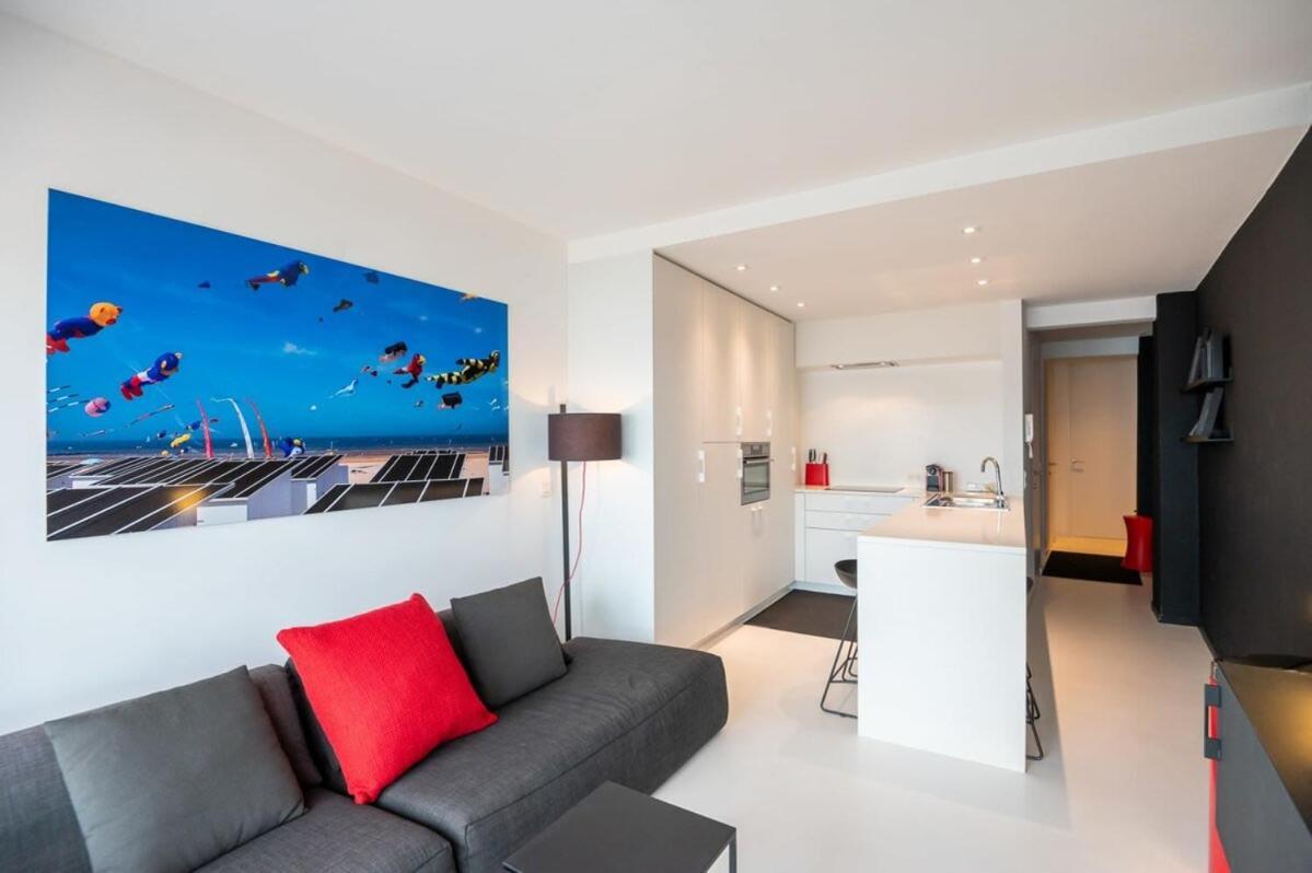 Eliza - Luxurious Apartment With Stunning Sea Views Остенде Экстерьер фото